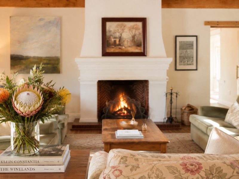 Kamin in der „Banhoek Corner Lounge“ in Franschhoek